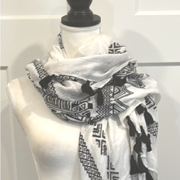 Kitara oversized scarf - Picture 1 of 4